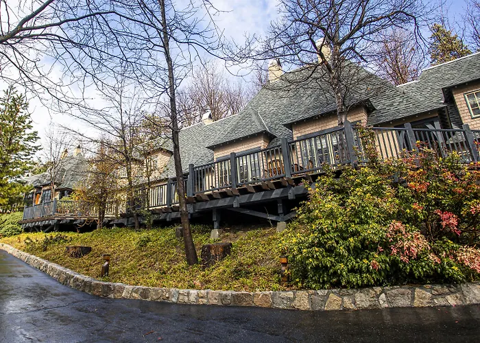 Lake Arrowhead Places to Stay