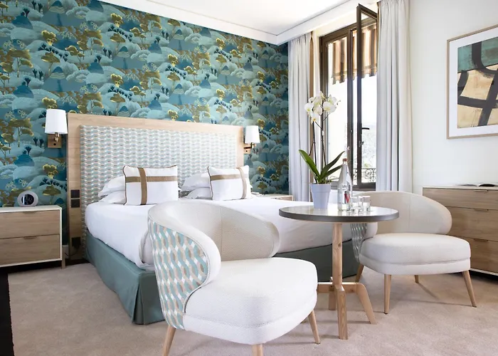 Saint-Jean-Cap-Ferrat Places to Stay