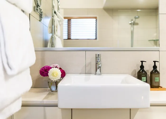 Martinborough Places to Stay