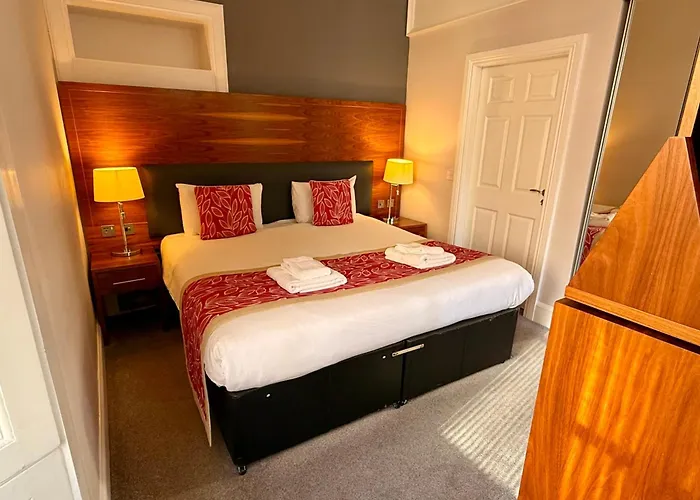 Linlithgow Places to Stay