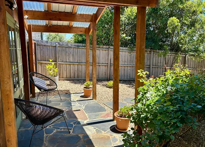 Portarlington Places to Stay