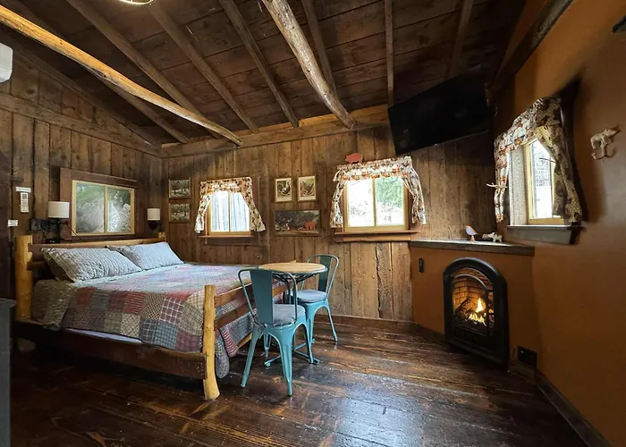 Seneca Rocks Places to Stay