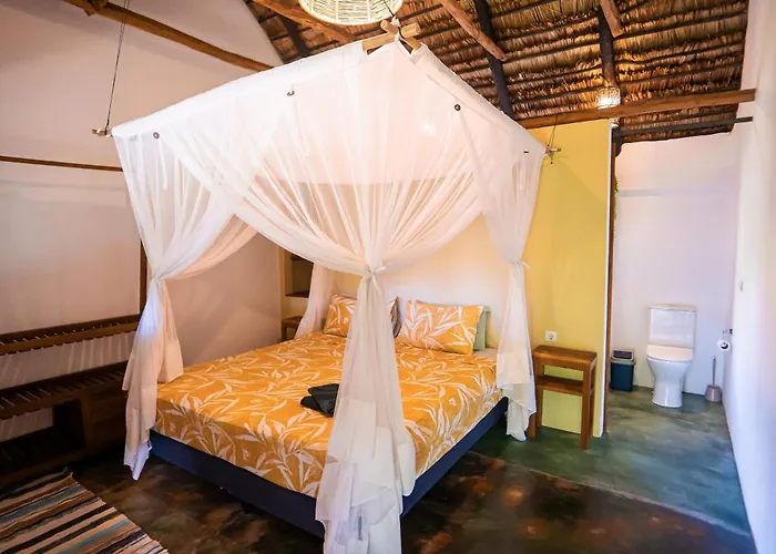 Tofo Places to Stay