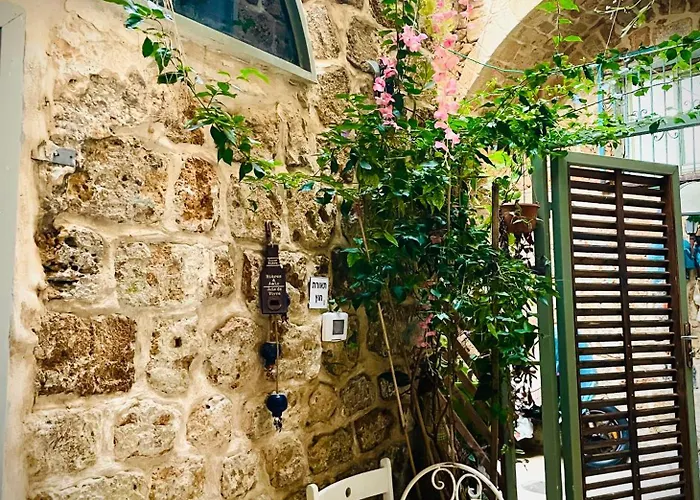 Acre Places to Stay