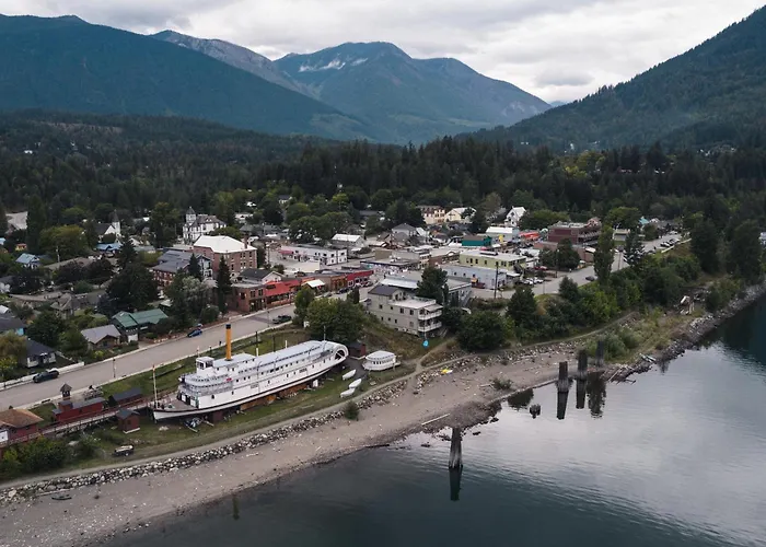 Kaslo Places to Stay