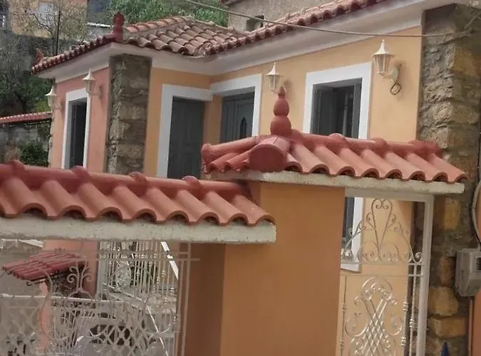Skopelos (Lesbos) Places to Stay