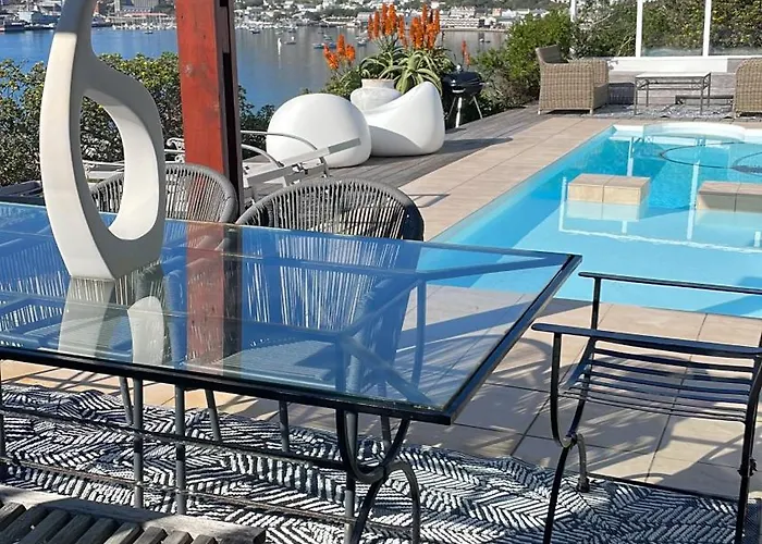 Seaforth Places to Stay