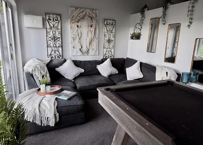 Rotoiti Places to Stay