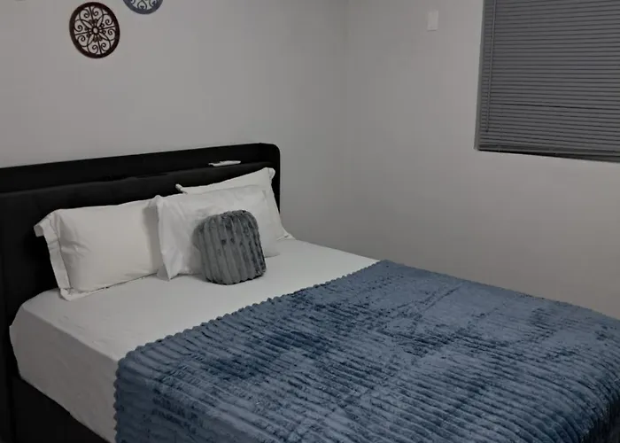 South Bimini Places to Stay