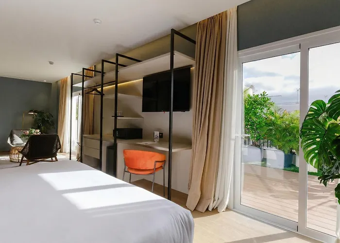Santa Cruz de Tenerife Places to Stay