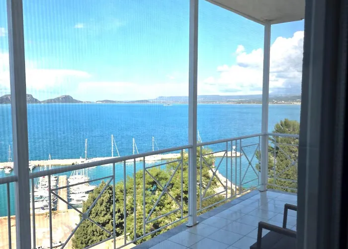 Pylos Places to Stay