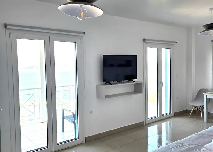 Pylos Places to Stay
