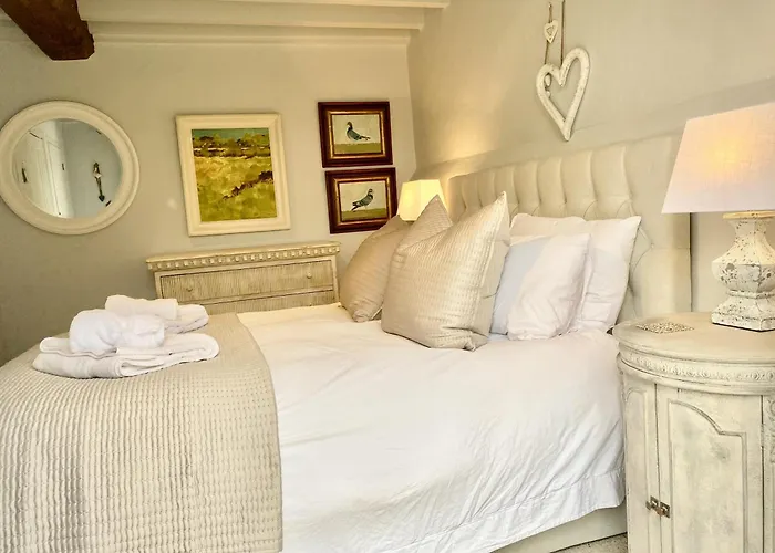 Langham (Norfolk) Places to Stay