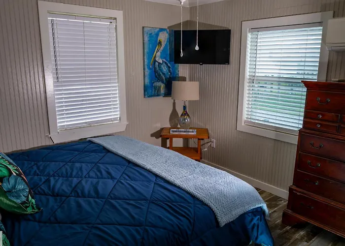 Grand Isle Places to Stay