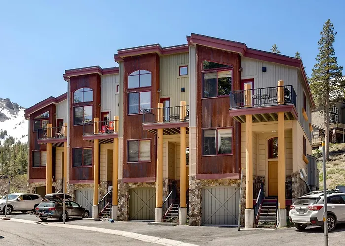 Kirkwood Places to Stay