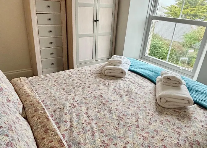 Perranporth Places to Stay
