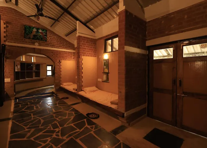 Kanha Places to Stay