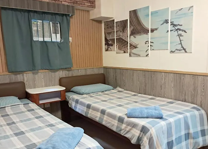 Kowloon (Hong Kong) Places to Stay