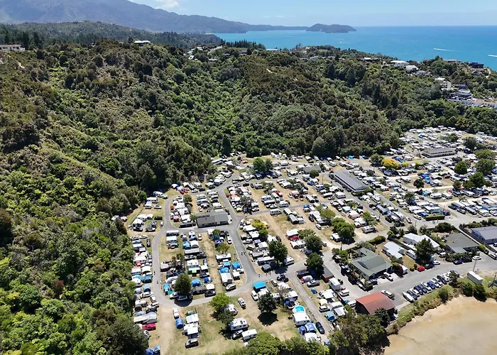 Kaiteriteri Places to Stay