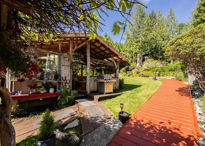 Bamfield Places to Stay