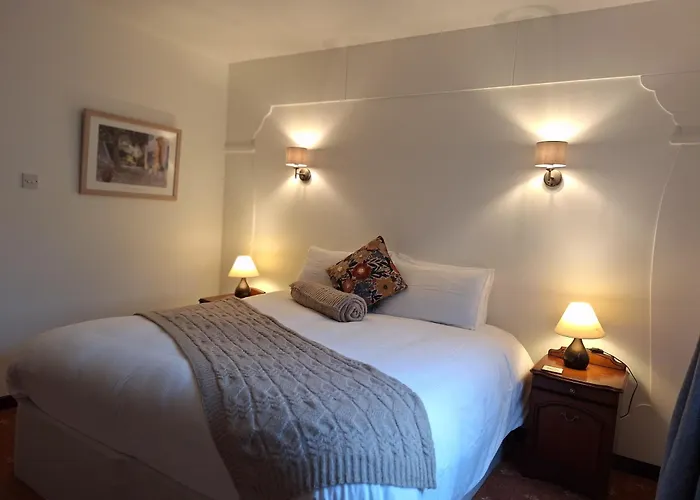 Schull Places to Stay
