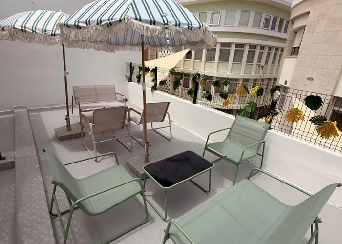 Island Armona Places to Stay