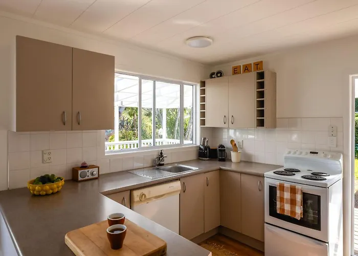 Waiheke Island Places to Stay