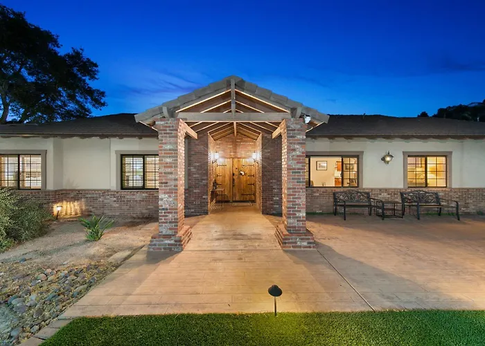 El Cajon Places to Stay