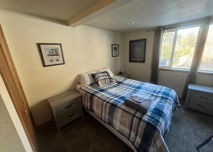 Cordova Places to Stay