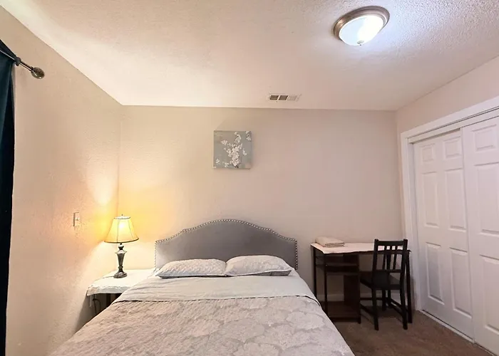 Madera Places to Stay