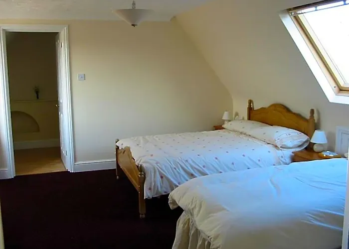 Buxton (Norfolk) Places to Stay