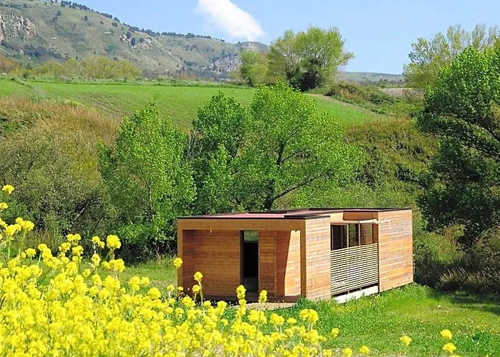 SICILY Places to Stay