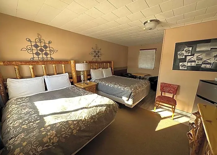 Nipigon Places to Stay