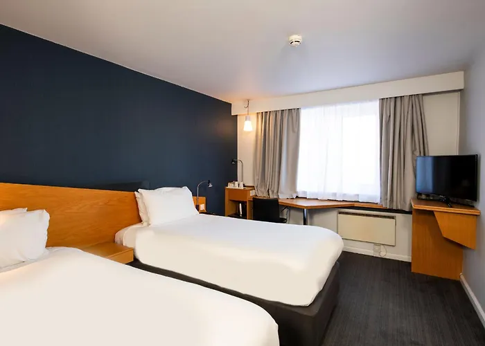 Gloucester Places to Stay