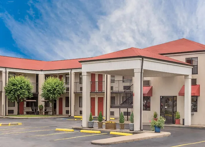 Bryant Places to Stay