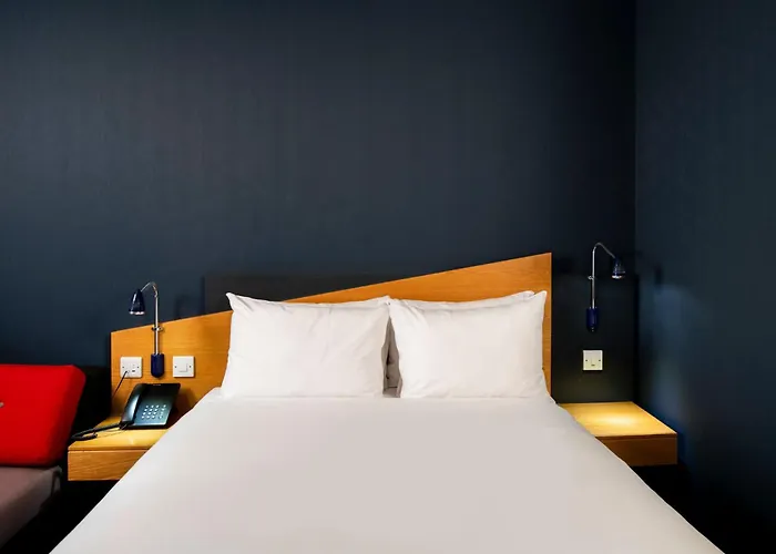 Newport (Gwent) Places to Stay