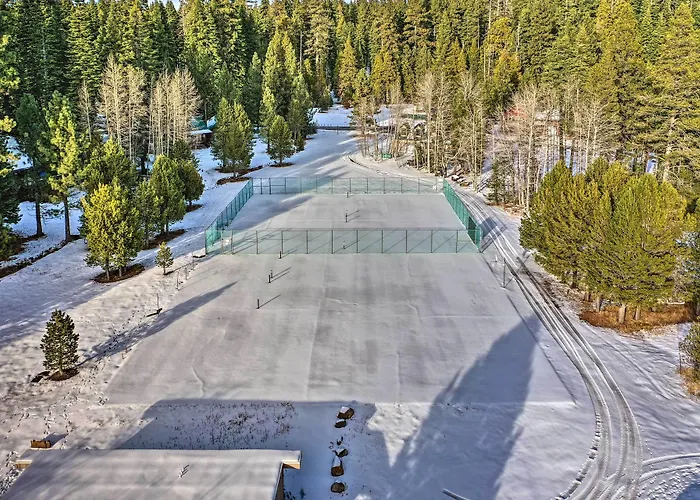 Pinecrest Places to Stay