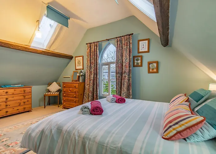 Shirley (Derbyshire) Places to Stay