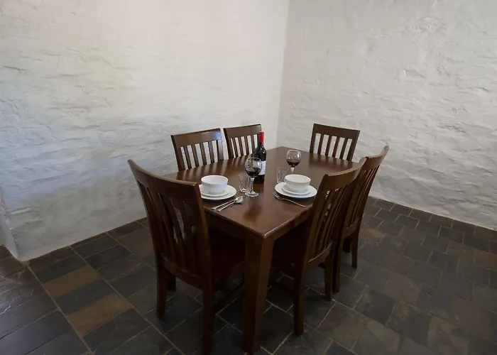 Burra Places to Stay