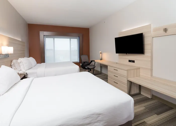 Rochester Hills Places to Stay