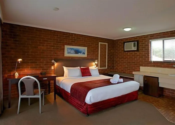 Rosebud Places to Stay