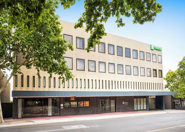Dandenong Places to Stay