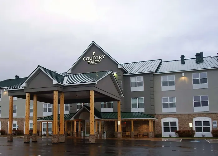Copper Harbor Places to Stay