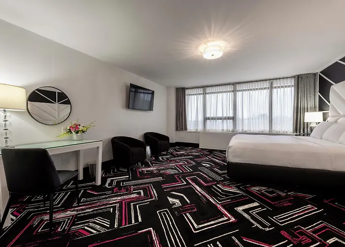 New Rochelle Places to Stay