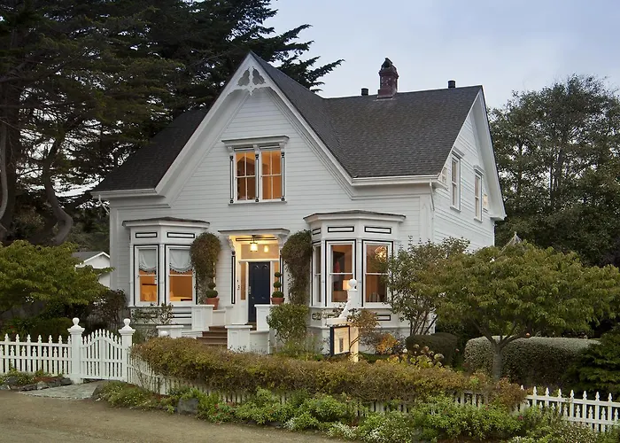Mendocino Places to Stay