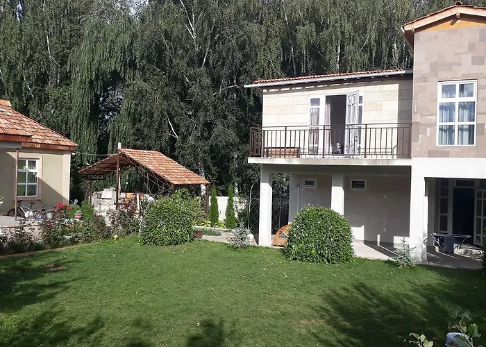 Cholpon-Ata Places to Stay