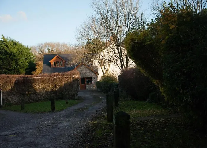 Bridgend (Wales) Places to Stay