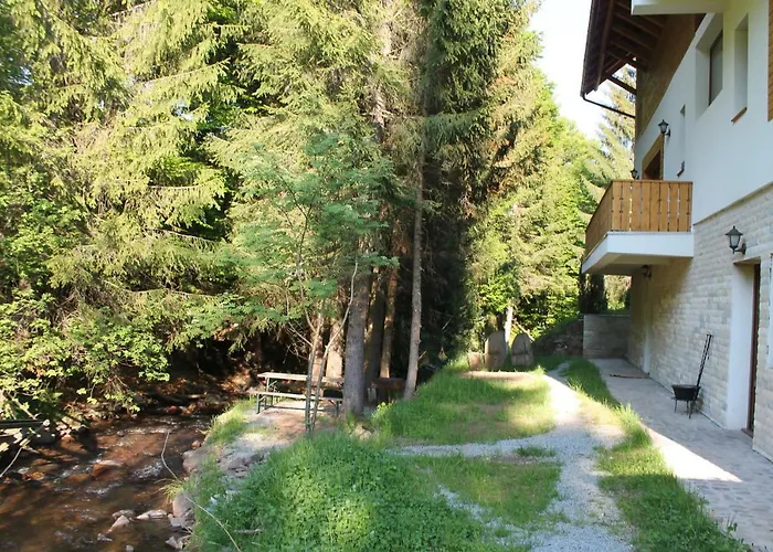 Arieseni Places to Stay